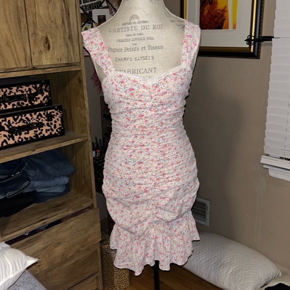 SHEIN Dresses & Skirts - stretch Floral Pink & White Sun Dress - Large